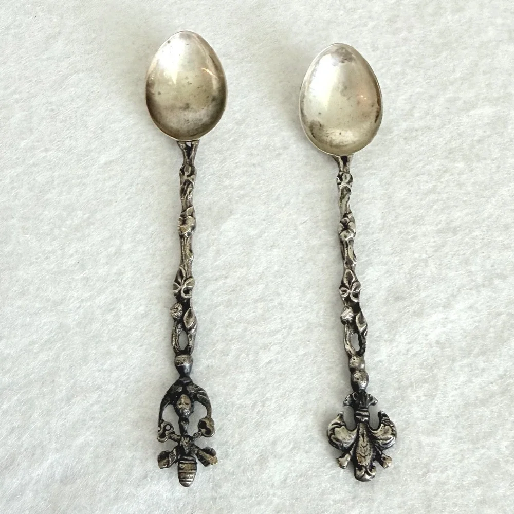 Vintage .800 Silver Demitasse Spoon Set Bee & Fleur De Lis Ornate Handles Pair